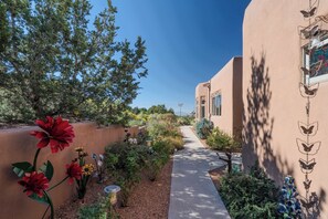 Property grounds - Vistas Montañas - Incredible Views (Santa Fe)