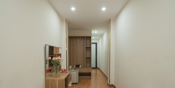 Deluxe Room, City View - Laura house (Hanoi)