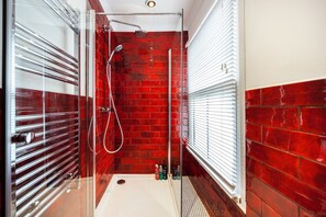 Shower, towels, soap, shampoo