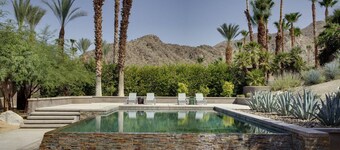 Single Story, Dog Friendly, Great Location Near Dining, Shopping + Major Sports Venues, BBQ, WIFI