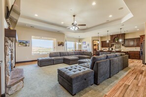 TV, fireplace, stereo