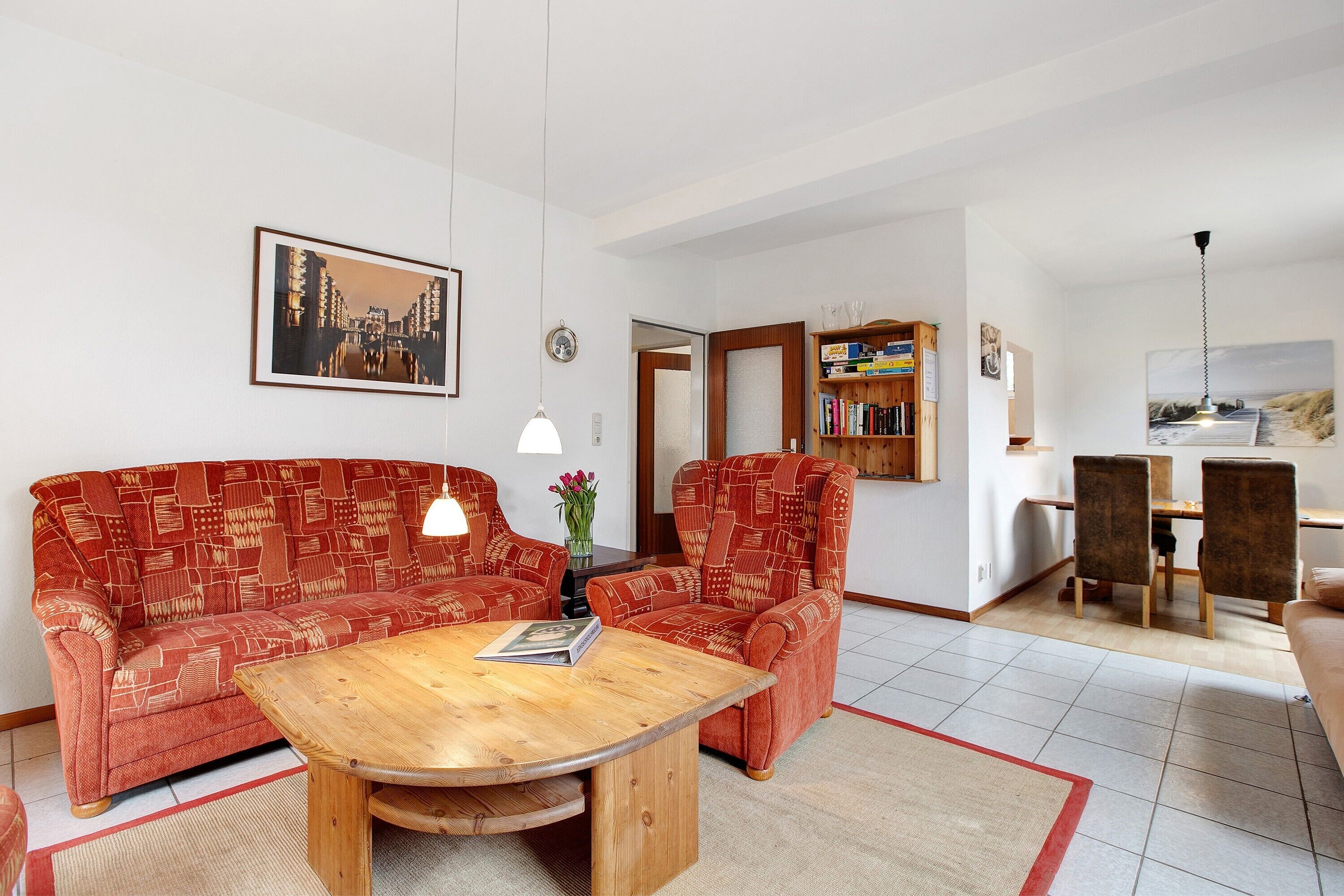 Een televisie, een dvd-speler en een stereo