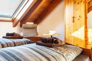 2 Schlafzimmer, Bügeleisen/Bügelbrett, kostenloses WLAN, Bettwäsche