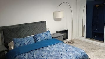 5 habitaciones, tabla de planchar con plancha, wifi y ropa de cama