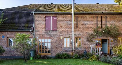 Studio Apartment 'Studiowohnung To Huus' with Private Terrace, Private Garden and Wi-Fi