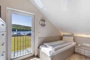 2 bedrooms, free WiFi, bed sheets - Apartment 'Ferienwohnung 2' with Shared Garden and Wi-Fi (Joachimsthal)