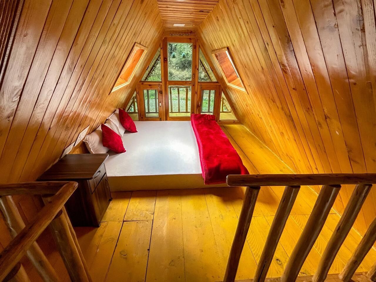 Luxury Villa, Mountain View | 2 bedrooms, premium bedding, pillow-top beds, soundproofing
