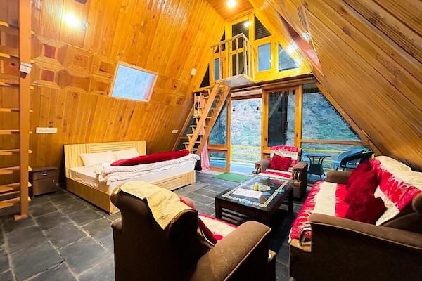 Luxury Villa, Mountain View | 2 bedrooms, premium bedding, pillowtop beds, soundproofing