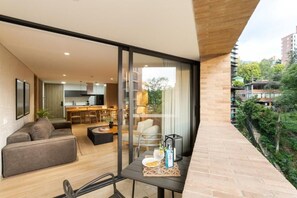 City Apartment | Terrace/patio - Forever W&L Building (Medellín)