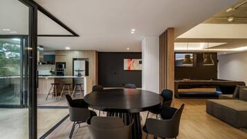 Premium-lejlighed | Spisestue