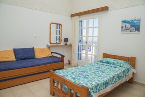 4 bedrooms, free WiFi - Villa Eva with Panoramic view (Santorini)