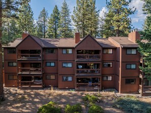 Exterior - Walk to Lake, Dining+Shops | 5mins to Ski Resort | Incline Paradise by AvantStay (Incline Village)