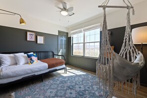 4 slaapkamers, een bureau, reisbedje, gratis wifi
