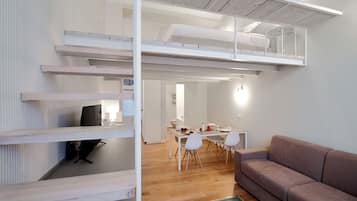 Loftsrom – honeymoon, 1 dobbeltseng med sovesofa, kjøkken | 1 soverom og wi-fi (inkludert)