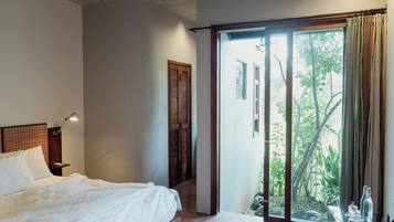 Habitación doble estándar de uso individual, vista al jardín | Escritorio y wifi gratis