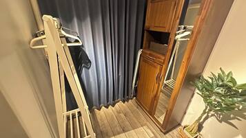 1 bedroom, blackout curtains, free WiFi, bed sheets