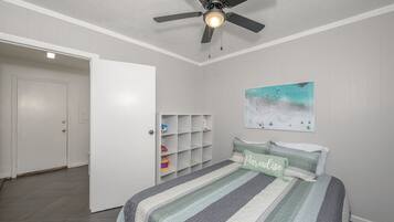 4 habitaciones, escritorio, wifi y ropa de cama