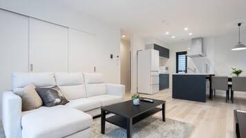 Comfort Villa, Bay View | 3 bedrooms, blackout drapes, iron/ironing board, free WiFi