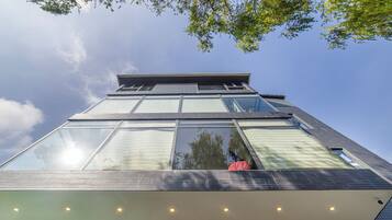 Fachada de la propiedad