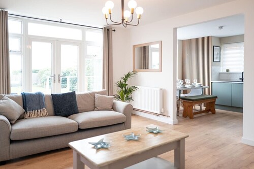 Pet-Friendly & Accessible, SeaViews