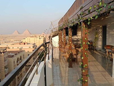 Pyramids High View Inn