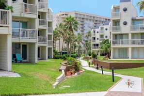 Exterior - Stylish Beach Condo, Steps to Sand & 2 Pools (South Padre Island)