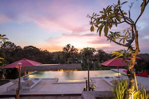 Piscina externa