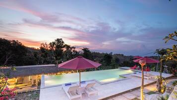 Kolam renang terbuka