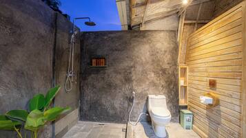 Kamar Deluks | Kamar mandi