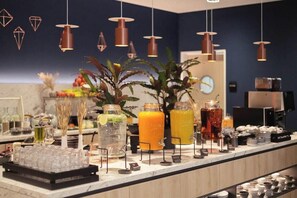 Immagine non classificata, 5 di 64, pulsante