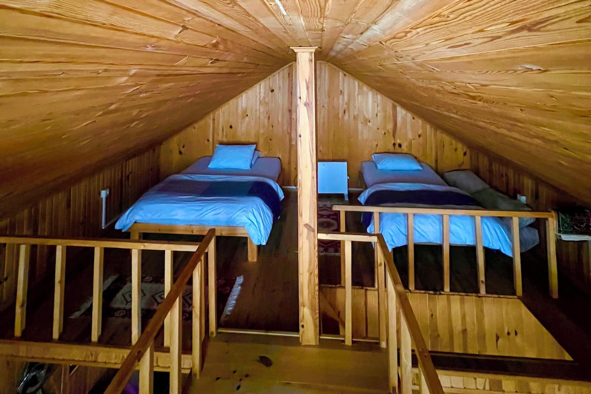 Bungalow | 1 bedroom, individually decorated, individually furnished, free WiFi