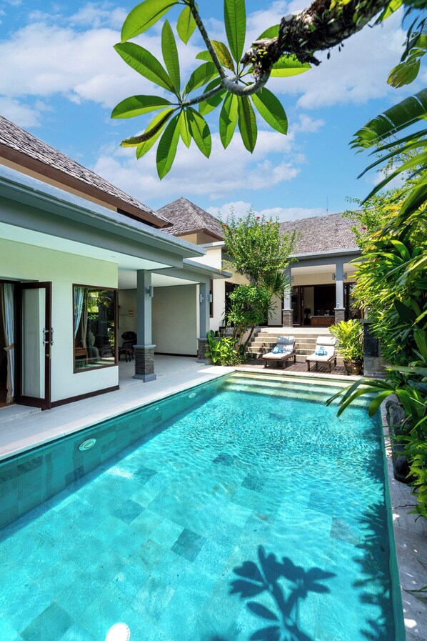 Outdoor pool - Senang Villa by Betterplace (Canggu)