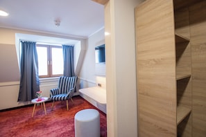 Standaard eenpersoonskamer | Een bureau, gratis wifi