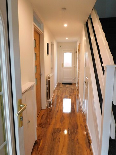 Newly refurbished 3 bedroom home in East Kilbride - 52
