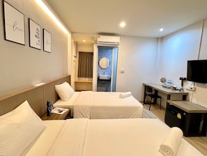 Superior-Zweibettzimmer, Nichtraucher, Stadtblick | Blick vom Balkon