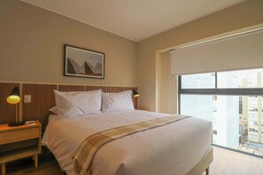 2 dormitoris, planxa i posts de planxar, wifi i roba de llit