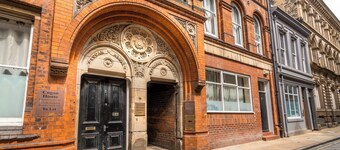 Platform City Studio Apartment No.9 