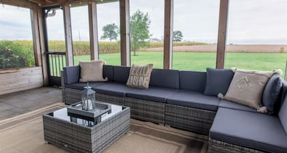 Highland Hideaway is located in Paradise, PA and just a short drive from Lancaster County's best tourist attractions, including the Amish Village, Cherry Crest Adventure Farms, Dutch Wonderland and Sight & Sound Theatre.