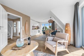 TV - New vacation apartment Deichkind between Büsum and St. Peter-Ording with balcony (Norddeich)