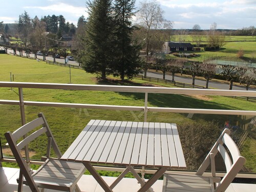 Charmantes 2-Zimmer-Apt. mit Terrasse und WLAN, 100m zu den Thermen