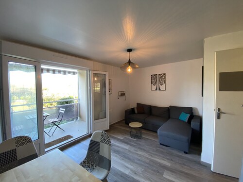 1-bedroom apartment with terrace and Wi-Fi near Connétable Thermal Baths