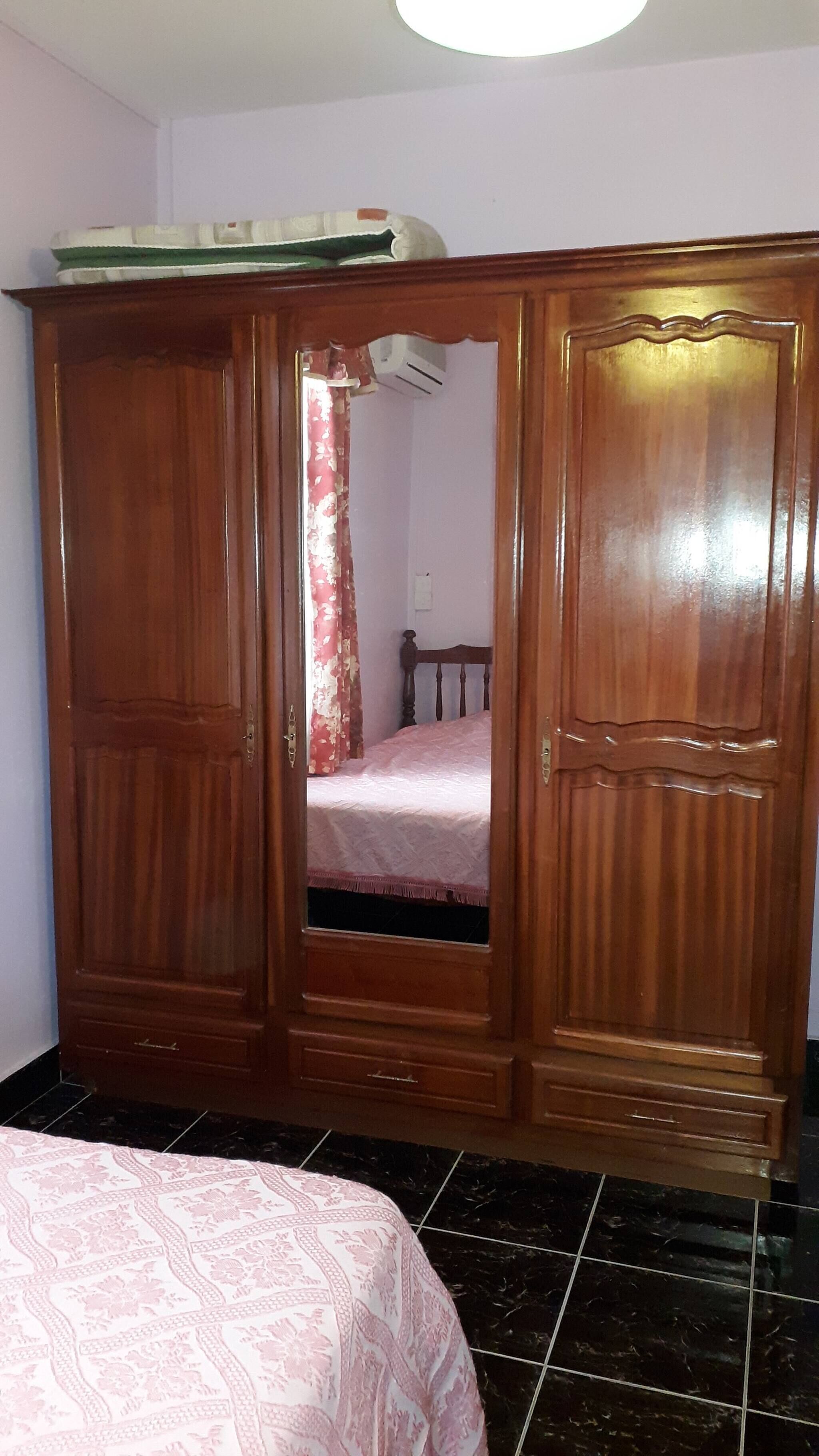2 bedrooms