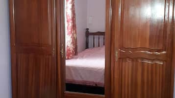 Bungalow, 2 Bedrooms, Smoking | 2 bedrooms