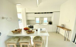 Private kitchen - Prestigious Villa Olimpo With Pool And Sea View (Avola)