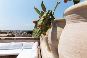 Apartment, 1 Bedroom, Smoking, Terrace | Property grounds - Suite Fiesole - Palazzo Sottil (Noto)