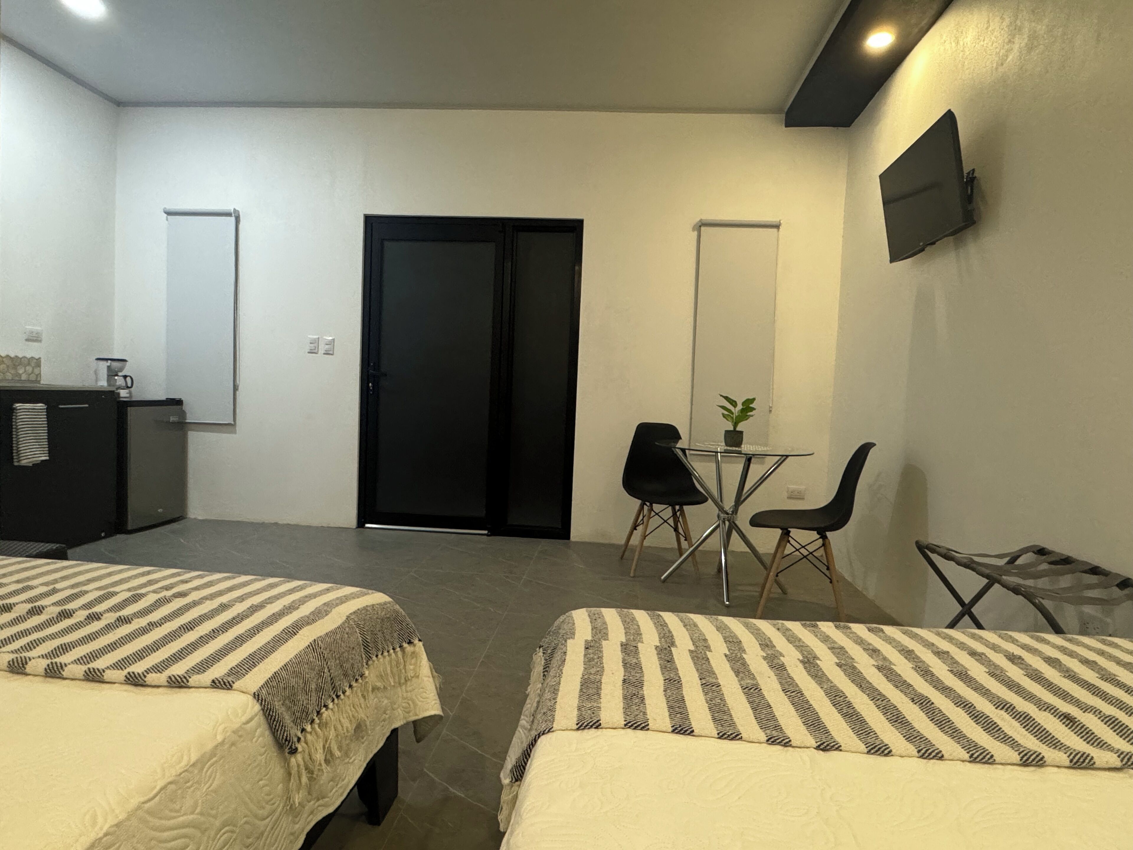 Camera, 1 camera da letto, patio, vista giardino | Servizio della camera