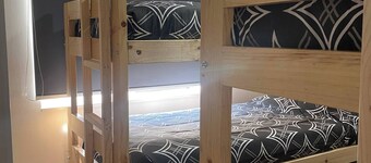 Linda Casa Familiar, Segura Y Muy Buena Ubicación