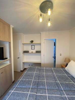 Huoneisto, 3 makuuhuonetta, patio, kaupunkinäköala | Huoneen varustelu