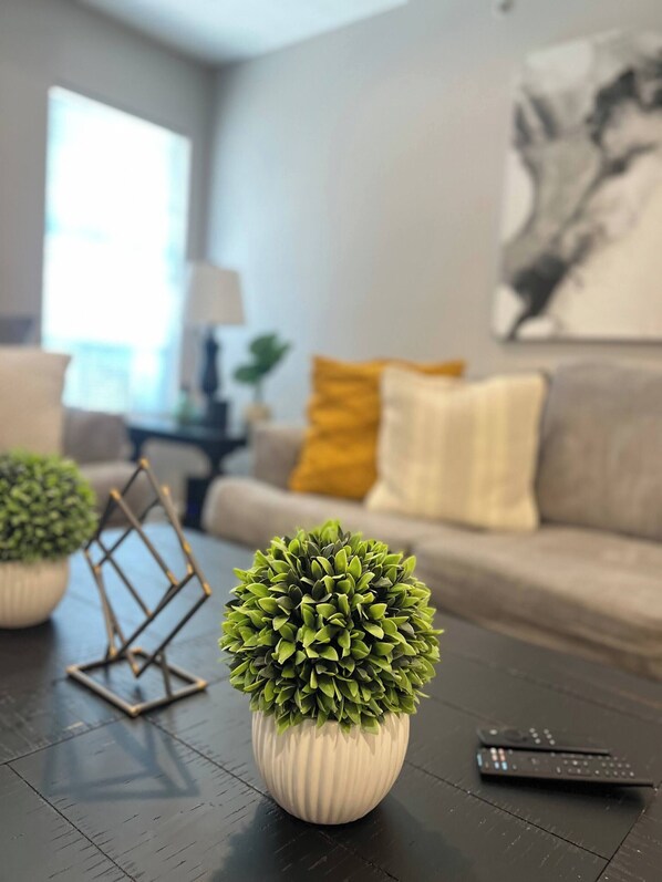 Condo, 2 Bedrooms, Patio | Living area