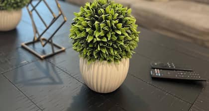 Fantastic Get Away Condo In Strongsville!